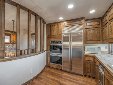 Embrace the ultimate mountain lifestyle in this exceptional home - photo 10