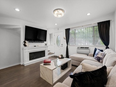Welcome to this turnkey semi-detached two-unit home with - photo 4