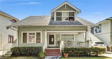 Welcome to the Gowdy House, a classic Craftsman triplex located - photo 1