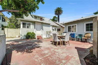 Welcome to the Gowdy House, a classic Craftsman triplex located - photo 6