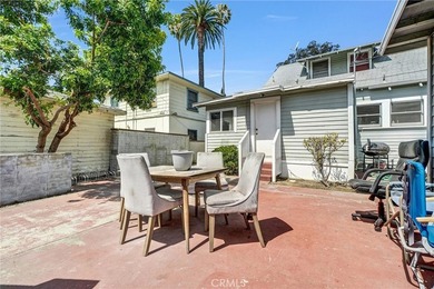 Welcome to the Gowdy House, a classic Craftsman triplex located - photo 8