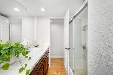 Welcome to this fabulous, updated, custom home! Almost - photo 31