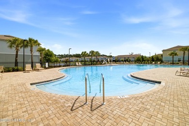 Nearly new 3-bedroom, 2.5-bath END-unit townhome with a 1-car - photo 32