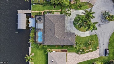 Welcome to Tiffany Court, this beautifully upgraded Gulf-access - photo 3