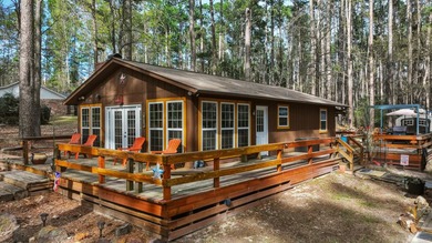The Ultimate Holly Lake Retreat: Modern Updates & Resort Living - photo 3