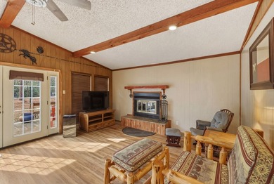 The Ultimate Holly Lake Retreat: Modern Updates & Resort Living - photo 6