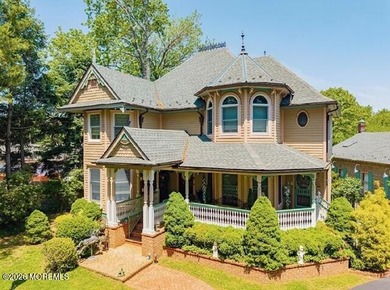 Paradise in Middletown! Once in a lifetime opportunity to own an - photo 1