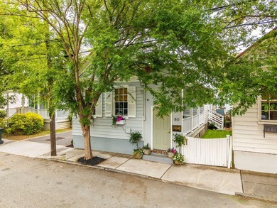 Perfectly positioned in the heart of downtown Charleston, 80 - photo 3