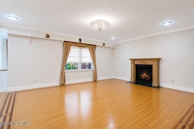Paradise in Middletown! Once in a lifetime opportunity to own an - photo 9