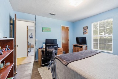 Under contract-accepting backup offers. Some homes are flipped - photo 28
