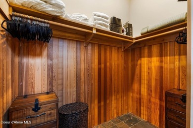 This premier, true ski-in/ski-out residence in the heart of the - photo 31