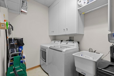 Welcome to Bayhill Condominiums, where comfort, convenience, and - photo 9