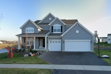 (private lake, pond, creek) Home For Sale in Volo Illinois