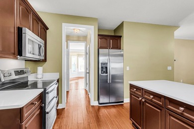 Welcome Home to 319 Lindrick Court! A Stunning Colonial-Style - photo 10