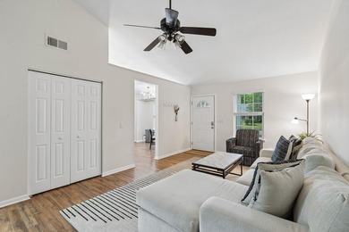 Welcome to 1036 Oakcrest Drive, a beautifully maintained home - photo 10