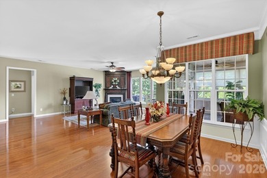 NEED A LARGE HOME TO HOST YOUR FAMILY AND FRIENDS? LOOK NO - photo 13
