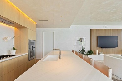 The Residences at The Tampa EDITION proudly present a five-star - photo 20