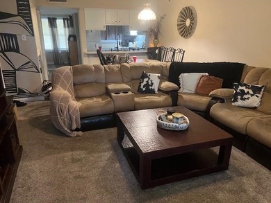 LOCATION LOCATION - WALKABLE OR GOLF CART TO THE BEACH. QUIET - photo 3