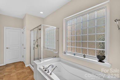 NEED A LARGE HOME TO HOST YOUR FAMILY AND FRIENDS? LOOK NO - photo 23