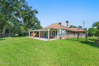 Custom Golf Course Home on Over Half an Acre with Room to Make - photo 28