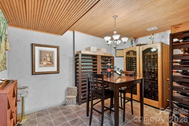 NEED A LARGE HOME TO HOST YOUR FAMILY AND FRIENDS? LOOK NO - photo 33