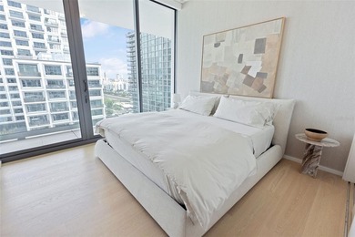 The Residences at The Tampa EDITION proudly present a five-star - photo 47