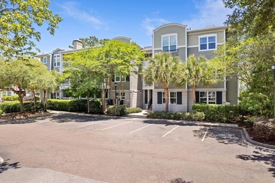 Charming Charleston Townhome - Prime Location! One bedroom and - photo 2