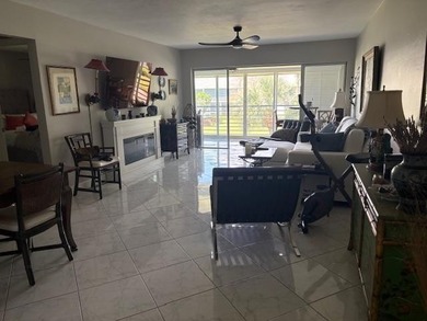 Beautiful unit completely renovated. Kitchen with soft close - photo 3