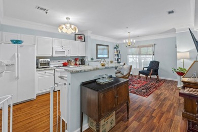 Charming Charleston Townhome - Prime Location! One bedroom and - photo 5