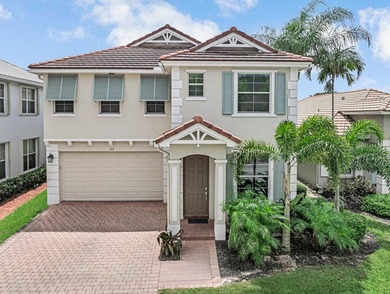 Extraordinary waterfront property. Stunning 4b/2.5b upgraded - photo 2