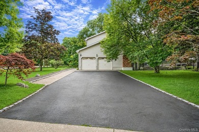 Welcome home to this beautifully maintained 4 bedrooom, 2.5 bath - photo 3
