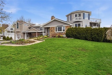 This beautiful, expansive, water front, custom built home with - photo 2