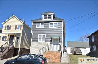 Exceptional Two-Family Home in Prime South Amboy LocationLocated - photo 1