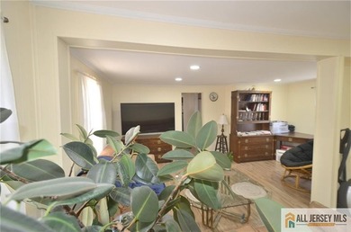 Exceptional Two-Family Home in Prime South Amboy LocationLocated - photo 3