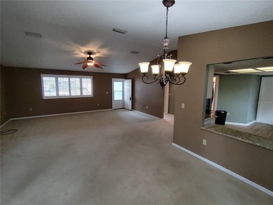 Lovely split bedroom Newport model home. This home delivers - photo 10