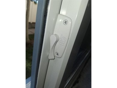 * UPDATED LARGE 1/1 LOCATED ON THE FIRST FLOOR IN *IMPERIAL