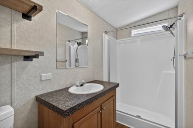 Charming 2-bedroom, 2-bath lakefront home with detached - photo 22