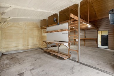 Charming 2-bedroom, 2-bath lakefront home with detached - photo 26