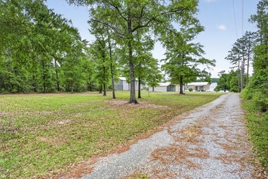 Charming 2-bedroom, 2-bath lakefront home with detached - photo 35