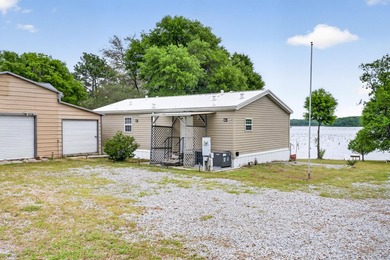 Charming 2-bedroom, 2-bath lakefront home with detached - photo 44