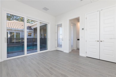 PRICE IMPROVED!!Welcome to this stunning courtyard-style - photo 6
