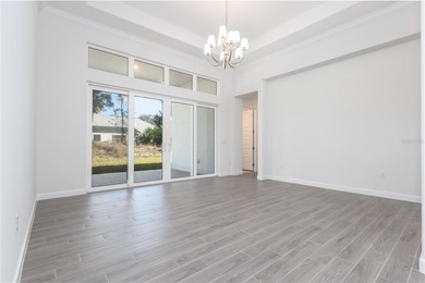 PRICE IMPROVED!!Welcome to this stunning courtyard-style - photo 7
