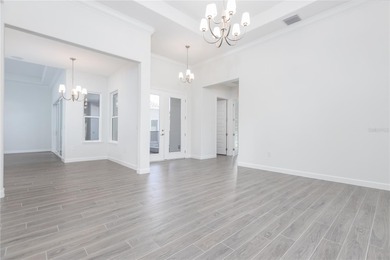PRICE IMPROVED!!Welcome to this stunning courtyard-style - photo 8