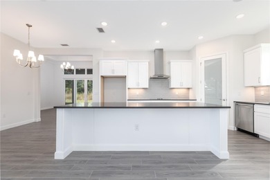 PRICE IMPROVED!!Welcome to this stunning courtyard-style - photo 10
