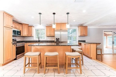 This beautifully updated, turn-key Colonial perfectly pairs - photo 10