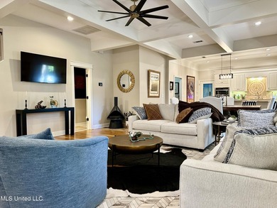 Very modern and stunning 5 bedroom, 4.5 bath home on 3 beautiful - photo 11
