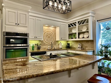 Very modern and stunning 5 bedroom, 4.5 bath home on 3 beautiful - photo 14