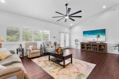 Just a few blocks from the Pacific, this custom 3 bedroom, 2.5 - photo 15