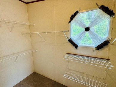 Spacious country living meets modern comfort with this 4-bedroom - photo 25