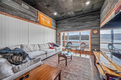 Main Channel Waterfront Home with Guest House! Awesome Beach - photo 27